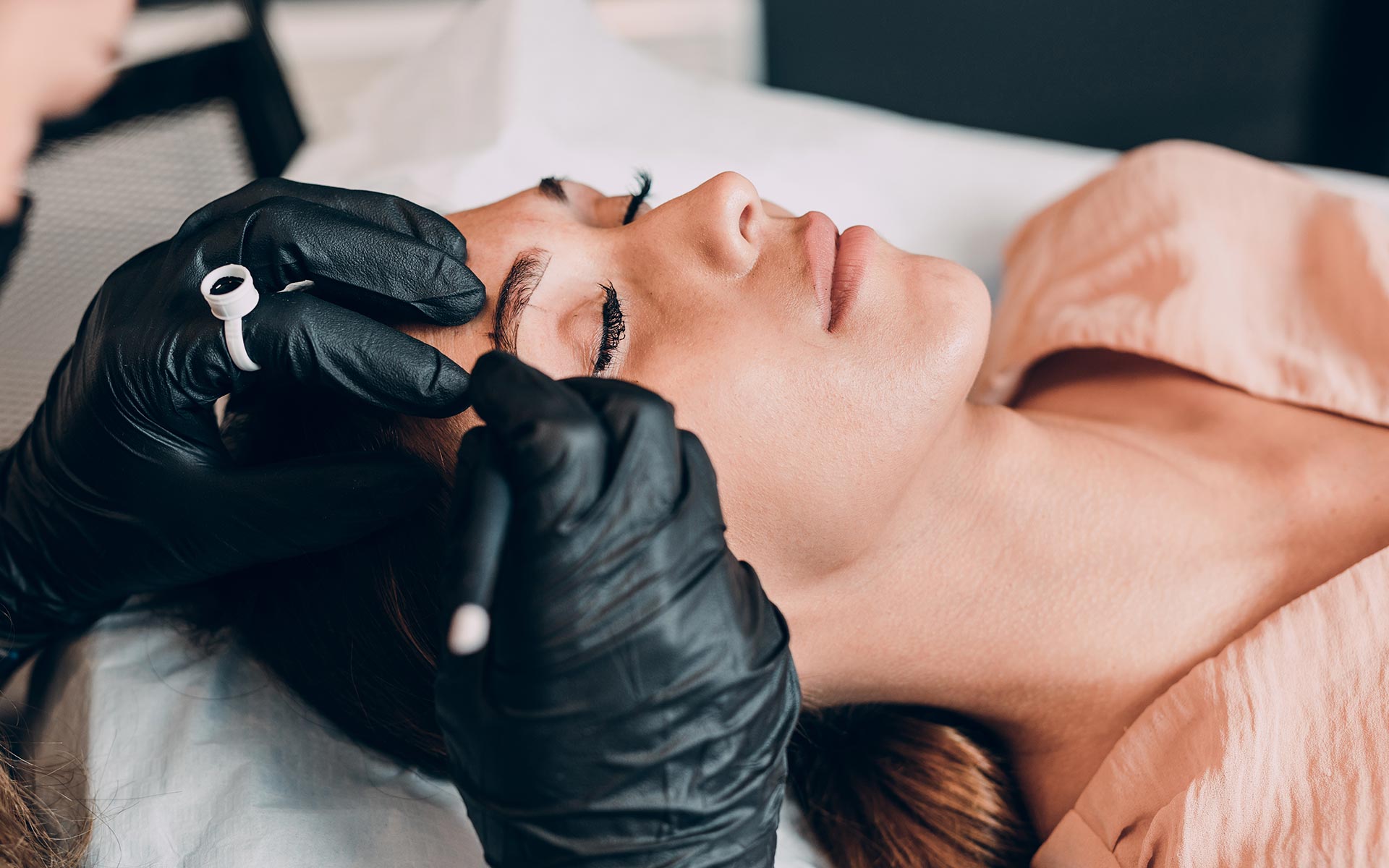 eyebrow-treatments-in-magor eyebrow-treatments-in-magor